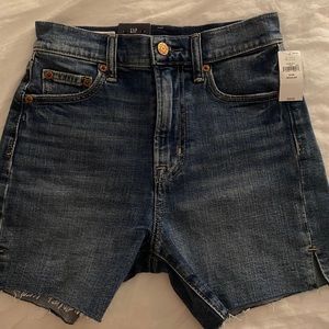 GAP high rise shorts